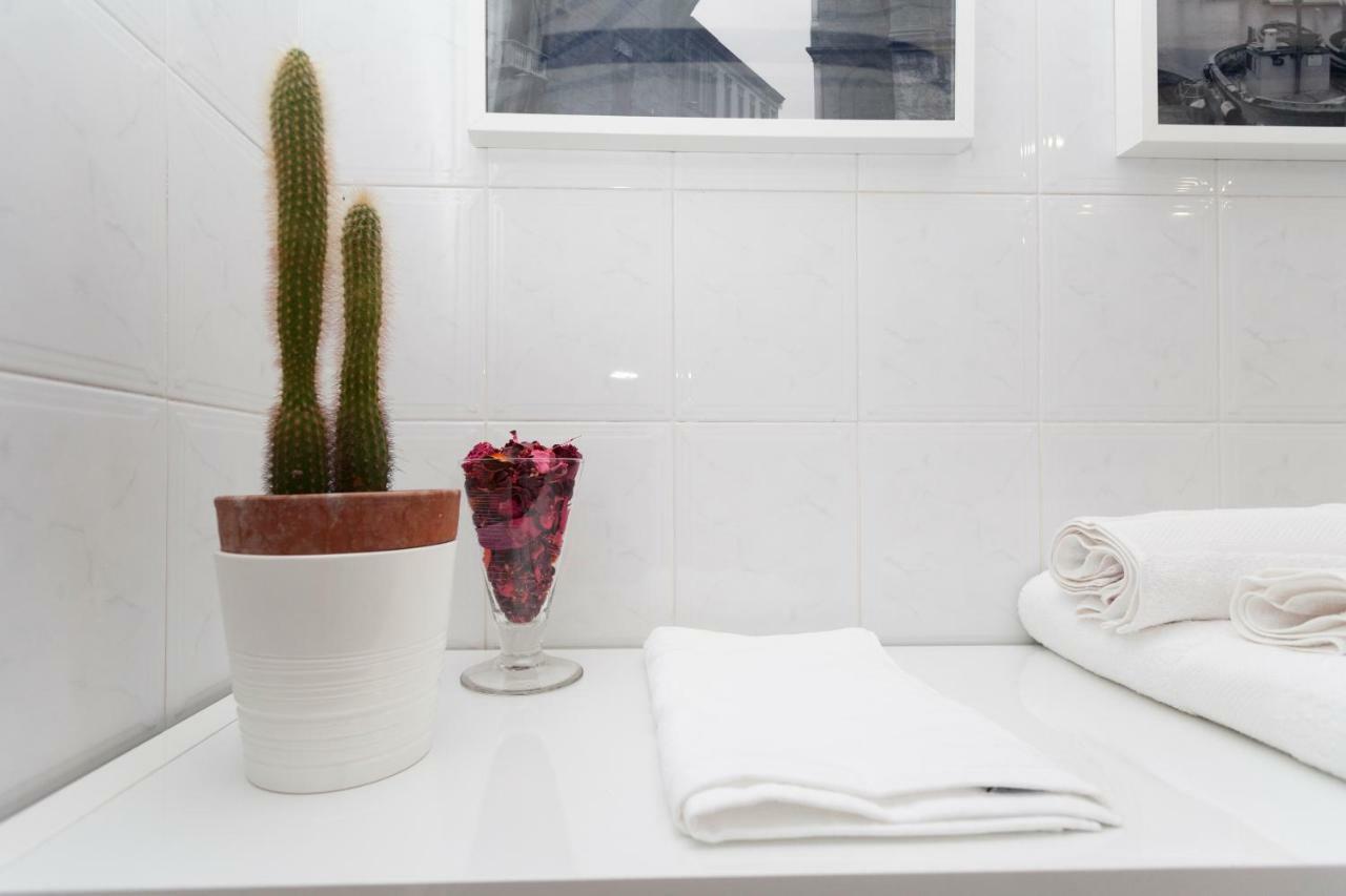Luxury Apartment * Immo'S House* Palermo Bagian luar foto